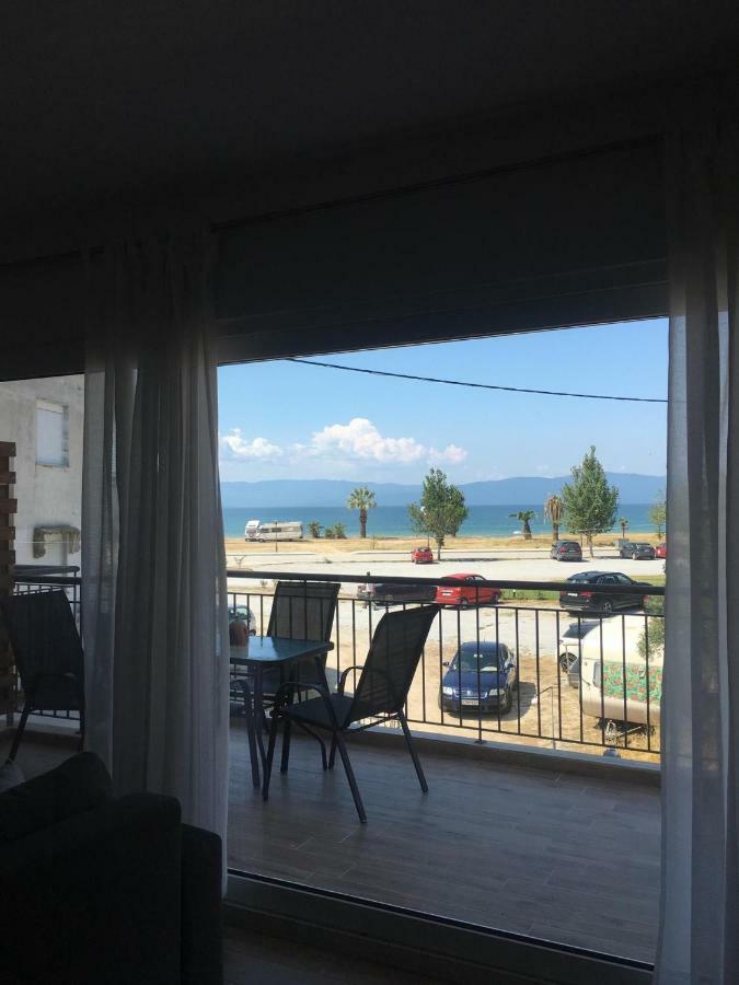 Sunset View Apartment โอฟรีนีออน ภายนอก รูปภาพ